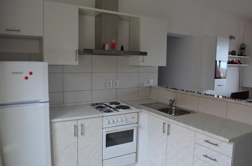 Apartments Nina Башка Экстерьер фото